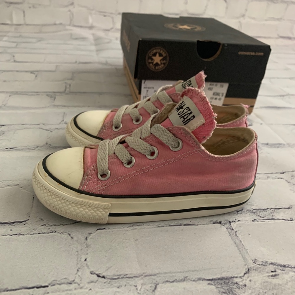 Converse 💗 - Picture 4 of 7